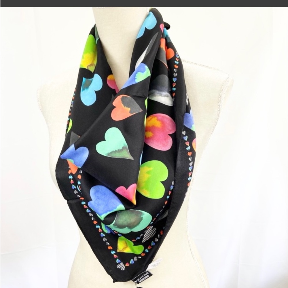 NEW MOSCHINO 100% Silk Scarf Black/Multi Heart Print,Hand rollIed, Italy…
